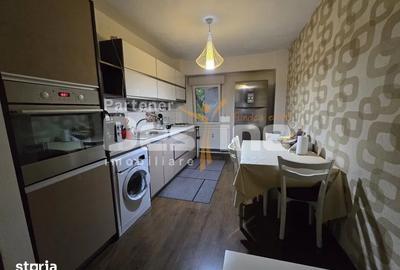 Apartament cu 3 camere decomandat, mobilat în Rahova