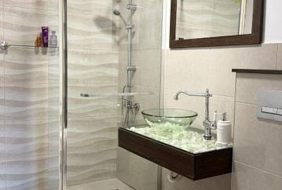 Apartament cu 3 camere în Florești
