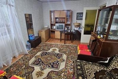Apartament cu 2 camere decomandat în Dorobanți 1