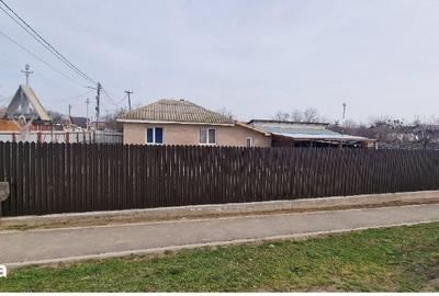 Casă cu 3 camere cu Teren 542 Mp în Munteni-Buzău