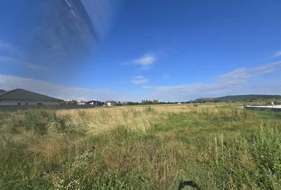 Teren Construcții intravilan de 833 mp, în Exterior Est