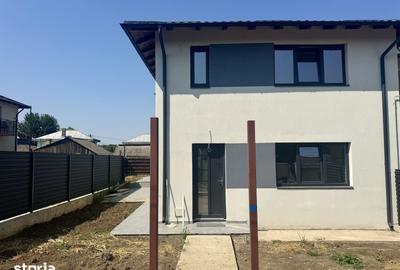 Casă cu 3 camere cu Teren 200 Mp în Miroslava