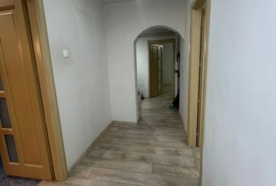 Apartament cu 3 camere în Central - 13