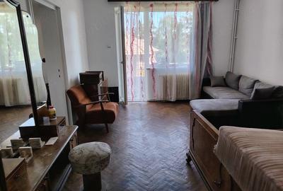 Apartament cu 3 camere decomandat în Grigorescu - 3