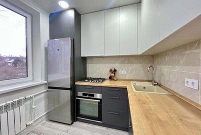 Apartament cu 2 camere decomandat în Eroii Revoluției