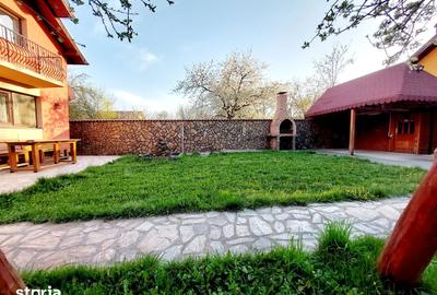 Casă cu 5 camere cu Teren 300 Mp în Bujoreni - 1