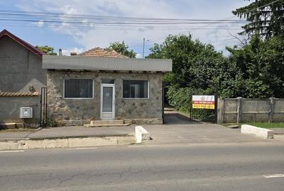 Casă cu 4 camere în Ștefăneștii de Sus