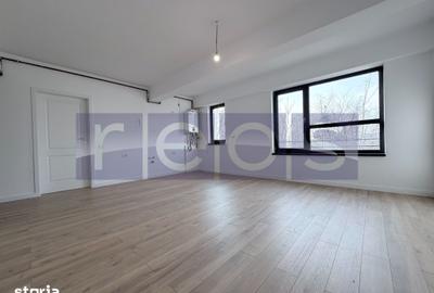 Apartament cu 3 camere în Străulești