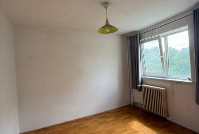 Apartament cu 3 camere semidecomandat în Drumul Taberei - 5