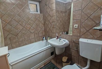 Apartament cu 2 camere semidecomandat în Calea Moroieni - 8