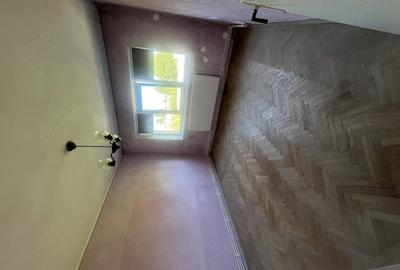 Apartament cu 2 camere semidecomandat în Tomis III