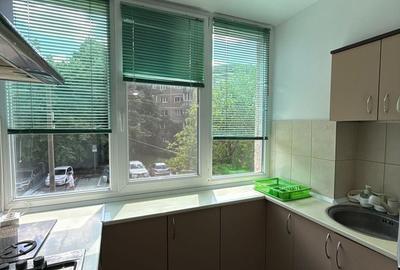 Apartament cu 3 camere decomandat în Decebal - 4
