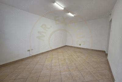 Spațiu comercial, de 50 mp, în Central - 7