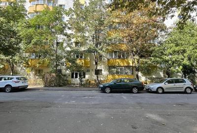 Apartament cu 2 camere decomandat în Tei