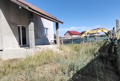 Casă cu 5 camere cu Teren 357 Mp în Episcopia Bihorului
