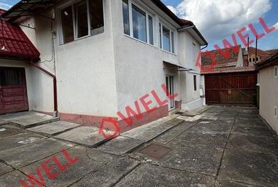 Casă cu 2 camere în Central