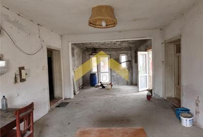 Casă individuală cu 4 camere cu Canalizare în Periferie - 13