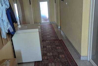 Casă cu 4 camere cu Teren 1000 Mp în Exterior Vest