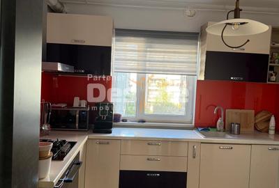 Apartament cu 3 camere semidecomandat, mobilat în Băneasa - 7
