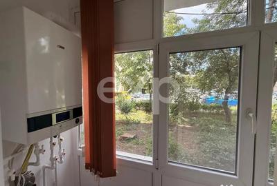 Apartament cu 2 camere semidecomandat în Craiovei