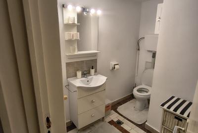Apartament cu 3 camere decomandat în Central - 8