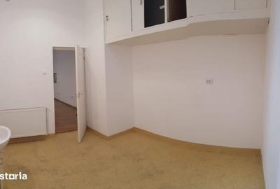 Spațiu comercial, de 60 mp, în Central