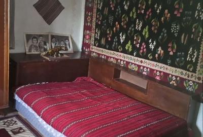 Casă cu 4 camere în Strejești