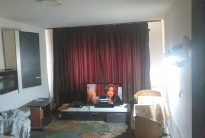 Apartament cu 3 camere decomandat în Apusului - 1