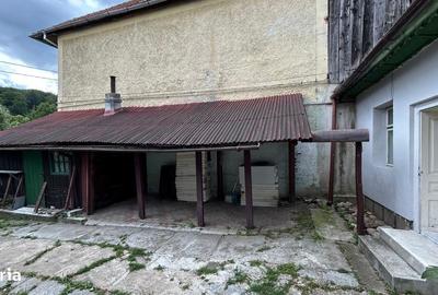 Casă în Dârste