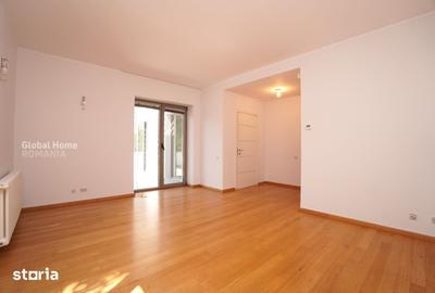 Casă cu 5 camere cu Teren 601 Mp în Băneasa
