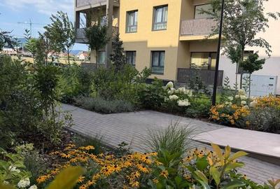 Apartament cu 2 camere decomandat, mobilat în Tractorul