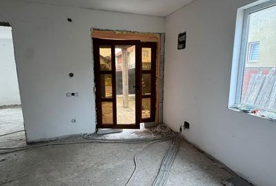 Casă cu 5 camere cu Teren 300 Mp în Sânmartin - 9