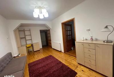 Casă cu 4 camere în Domenii