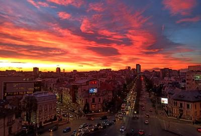Apartament cu 2 camere decomandat în P-ța Romană