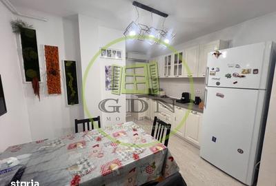Apartament cu 3 camere decomandat, mobilat în Cornitoiu