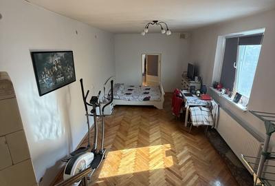 Casă cu 4 camere cu Teren 200 Mp în Central - 3