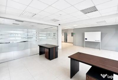 Spațiu comercial, de 144 mp, în Ultracentral - 3