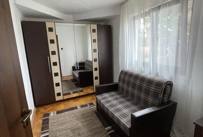 Apartament cu 3 camere, mobilat în Mureșeni