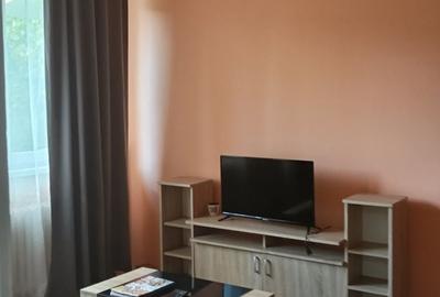 Apartament cu 2 camere semidecomandat în Exterior Vest