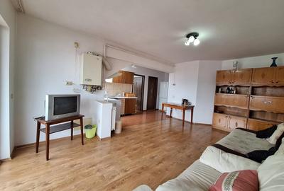 Apartament cu 2 camere semidecomandat, mobilat în Florești - 2