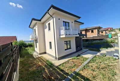 Casă cu 4 camere în Miroslava
