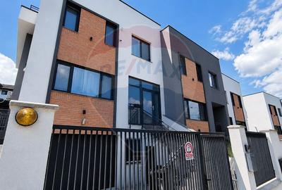Casă cu 4 camere cu Piscina în Borhanci