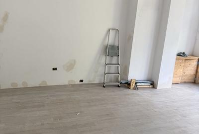 Spațiu comercial, de 45 mp, în Exterior Vest - 1