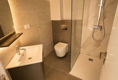 Apartament cu 3 camere decomandat în Parc Zăvoi - 5