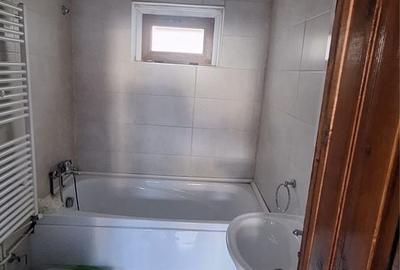 Casă cu 4 camere în Rucăr - 3