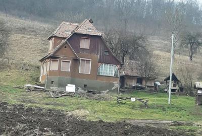 Teren de 1400 mp, în Central