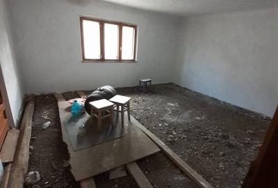Casă individuală cu 4 camere cu Teren 998 Mp în Izvoarele - 13