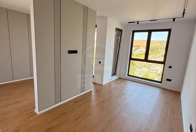 Casă cu 4 camere în Florești