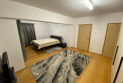 Apartament cu 2 camere semidecomandat, mobilat în Unirii