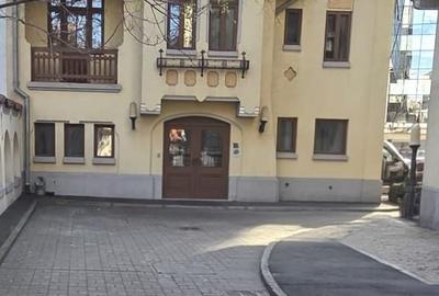 Casă cu 4 camere cu Teren 1266 Mp în Romană